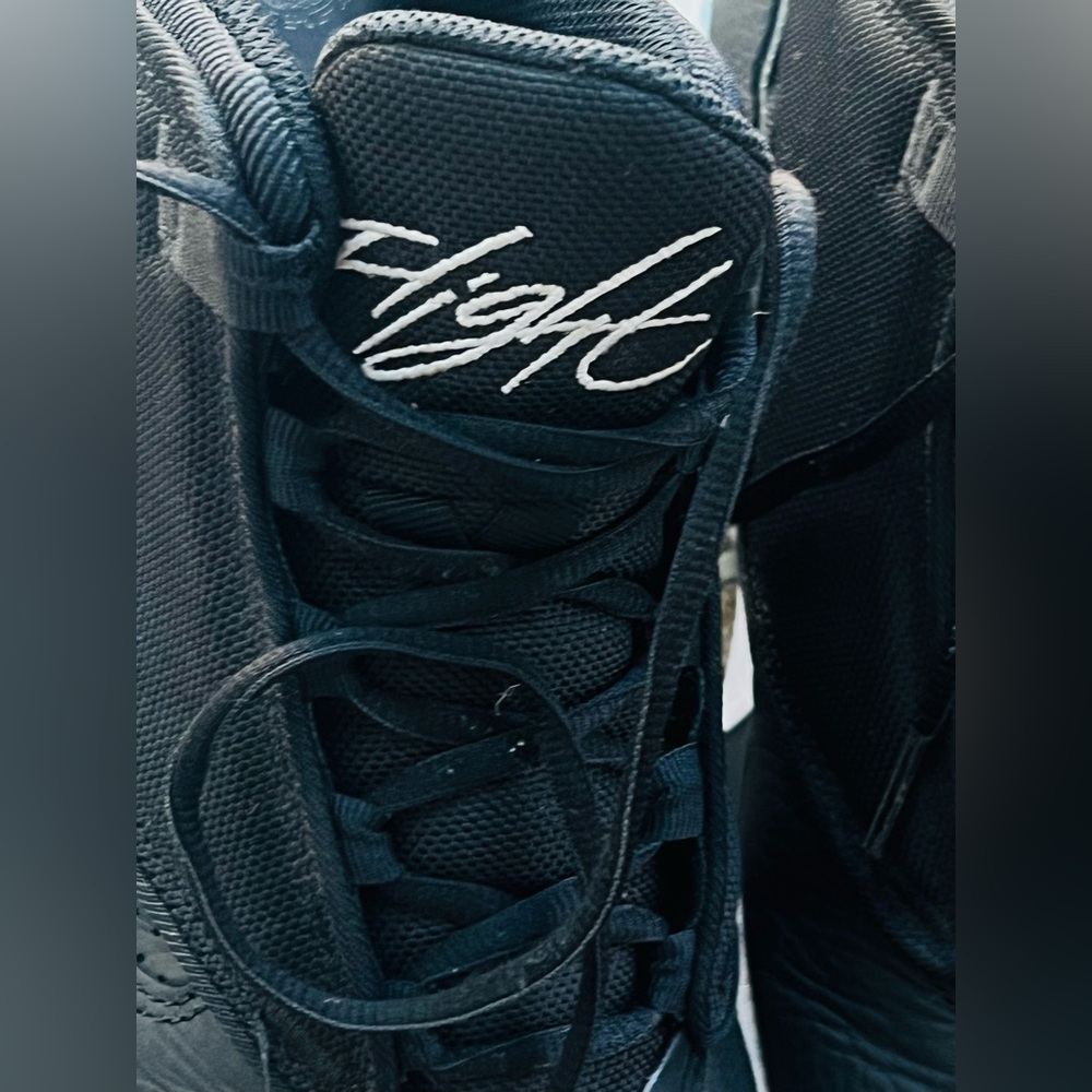 Jordan Max Aura 4 Black Metallic Silver mens size 9.5 Like new style DN3687-002 - Picture 8 of 10